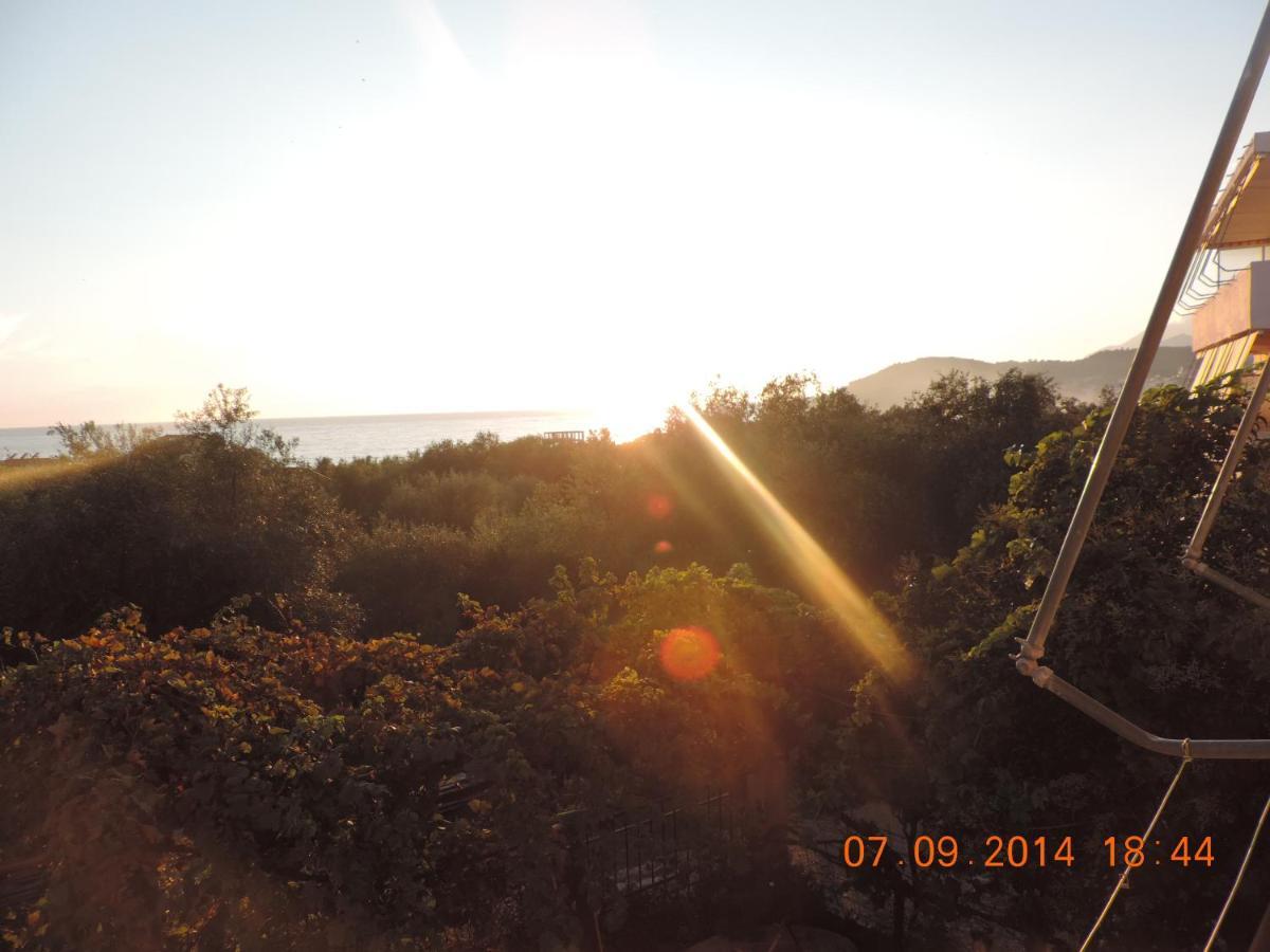 Bed and Breakfast Velco Bb Himara Camera foto