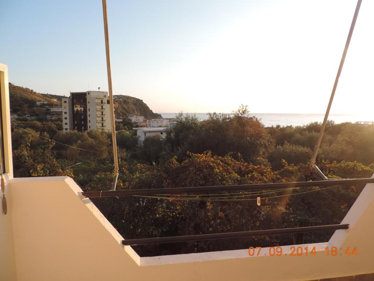 Bed and Breakfast Velco Bb Himara Esterno foto