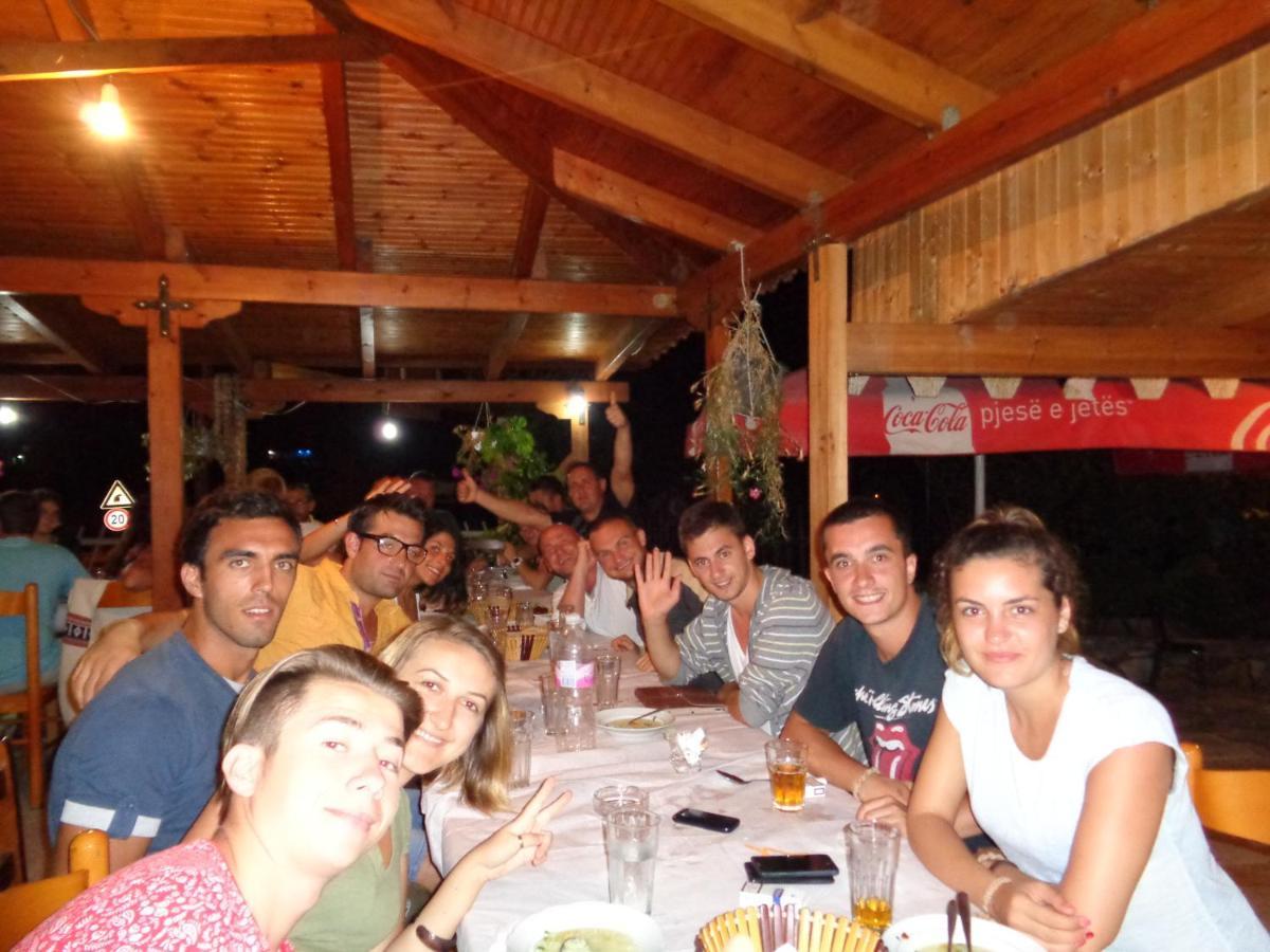 Bed and Breakfast Velco Bb Himara Esterno foto