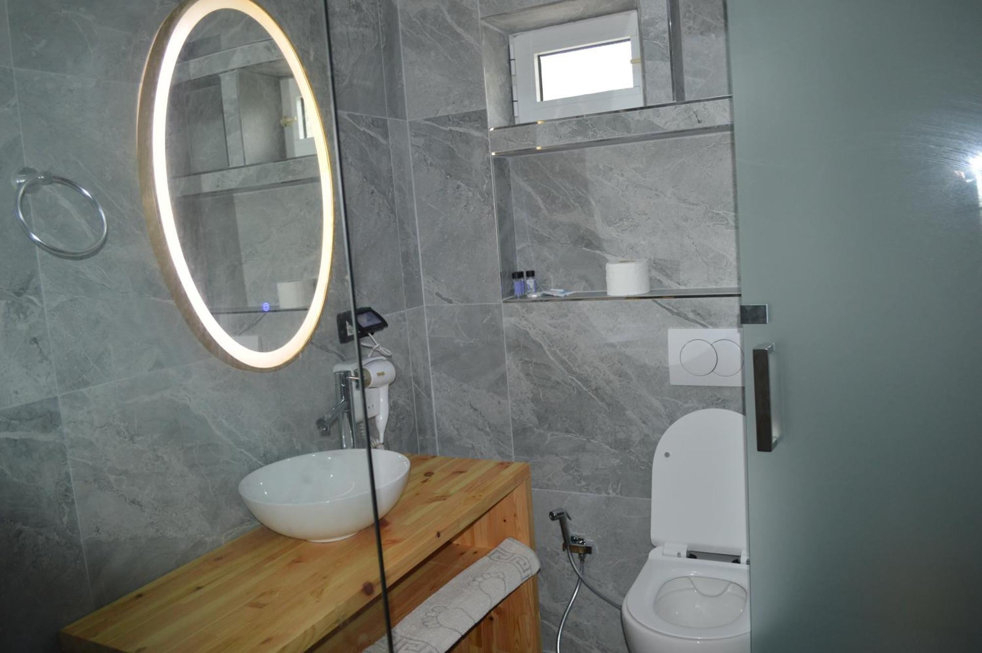 Bed and Breakfast Velco Bb Himara Esterno foto