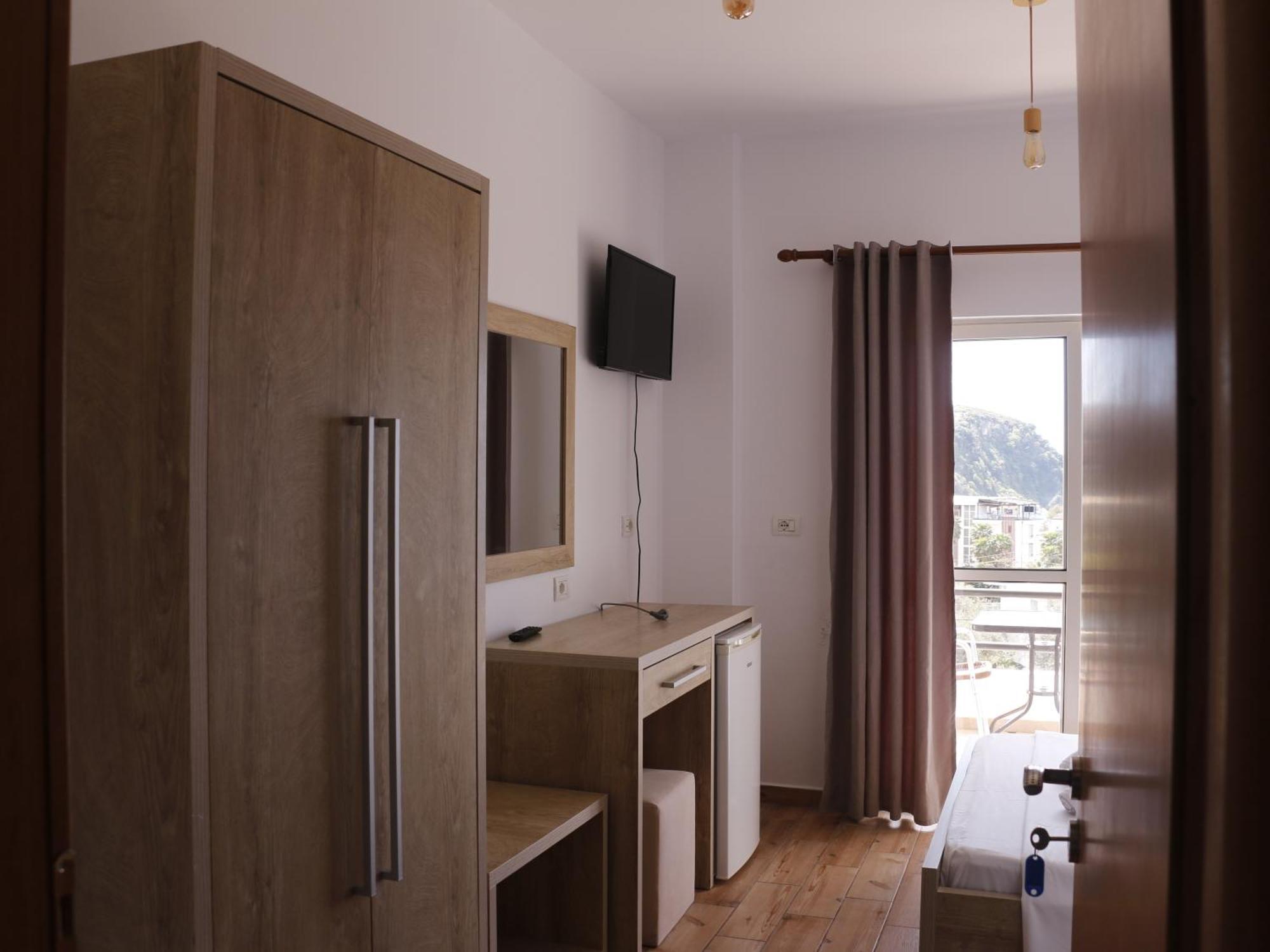 Bed and Breakfast Velco Bb Himara Esterno foto