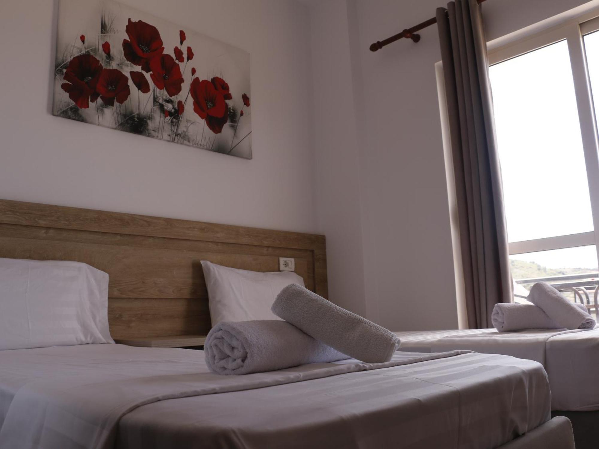 Bed and Breakfast Velco Bb Himara Esterno foto