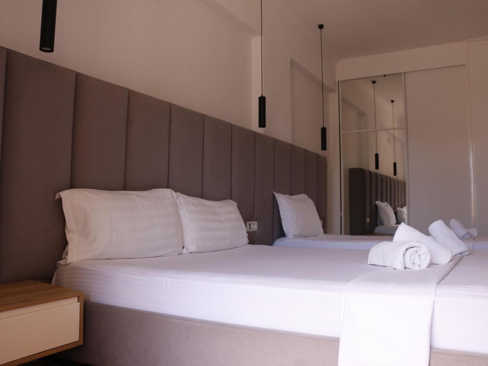 Bed and Breakfast Velco Bb Himara Esterno foto